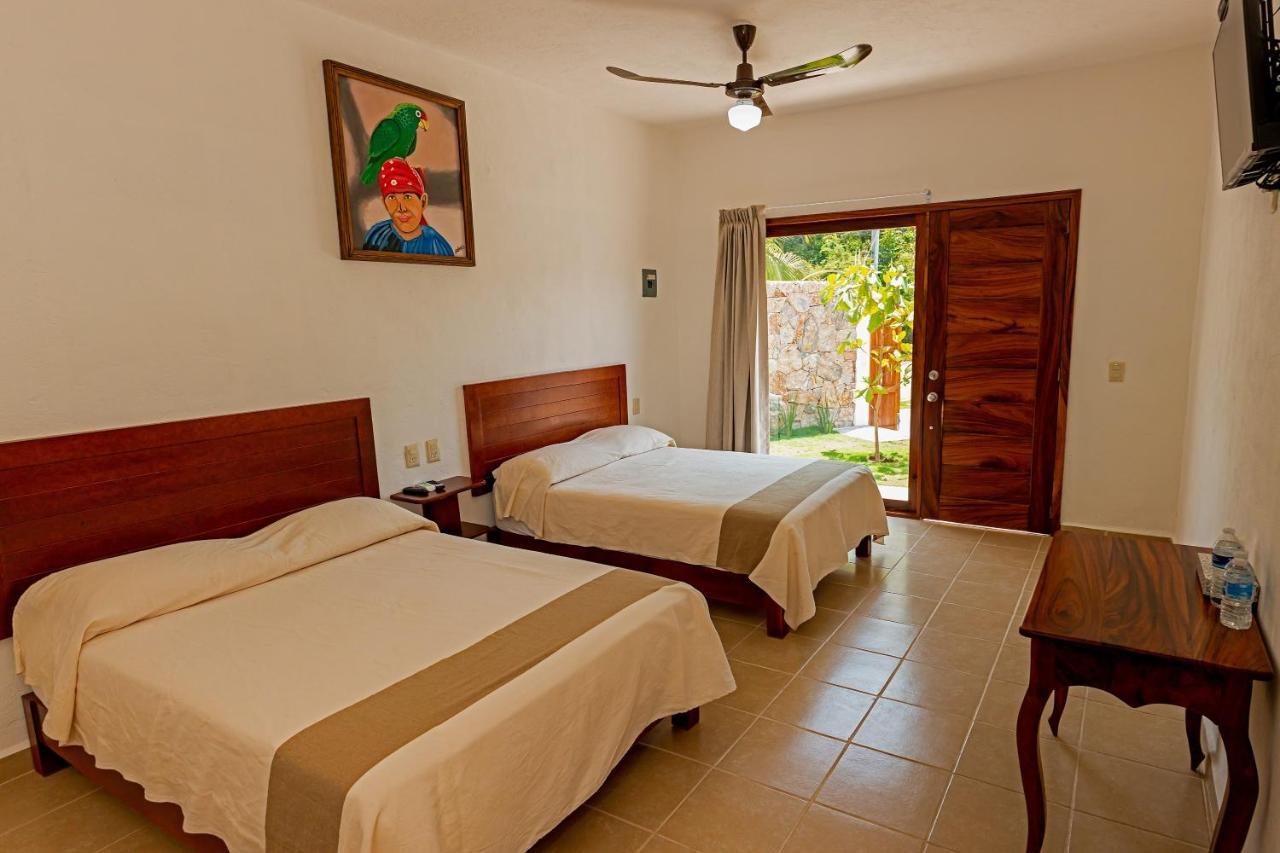 Hotel Casa Victoria Zihuatanejo Luaran gambar
