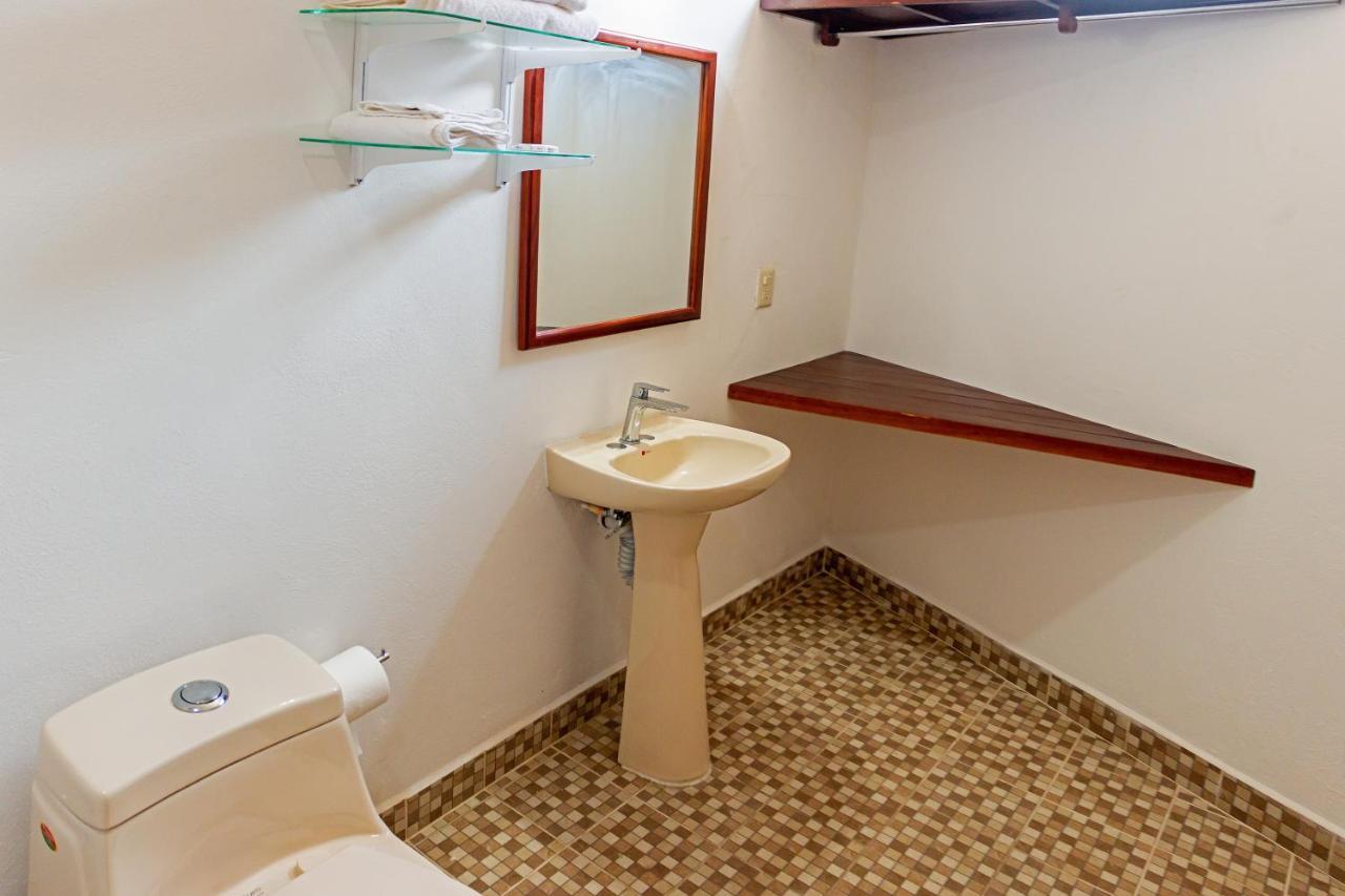 Hotel Casa Victoria Zihuatanejo Luaran gambar